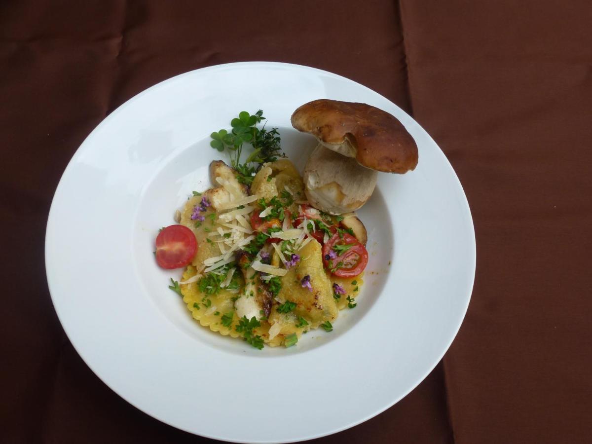 Gasthof Hotel Reif Konigstein in der Oberpfalz ภายนอก รูปภาพ